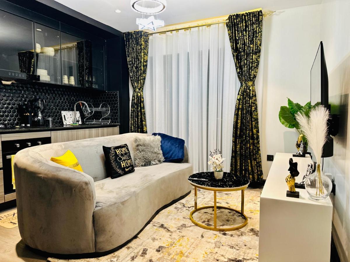 Escada Next Level Luxurious Home Найробі Екстер'єр фото
