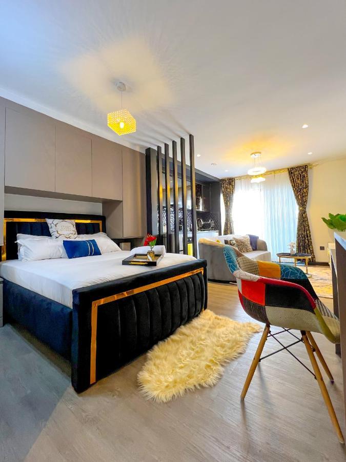 Escada Next Level Luxurious Home Найробі Екстер'єр фото