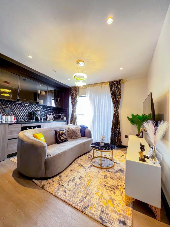 Escada Next Level Luxurious Home Найробі Екстер'єр фото
